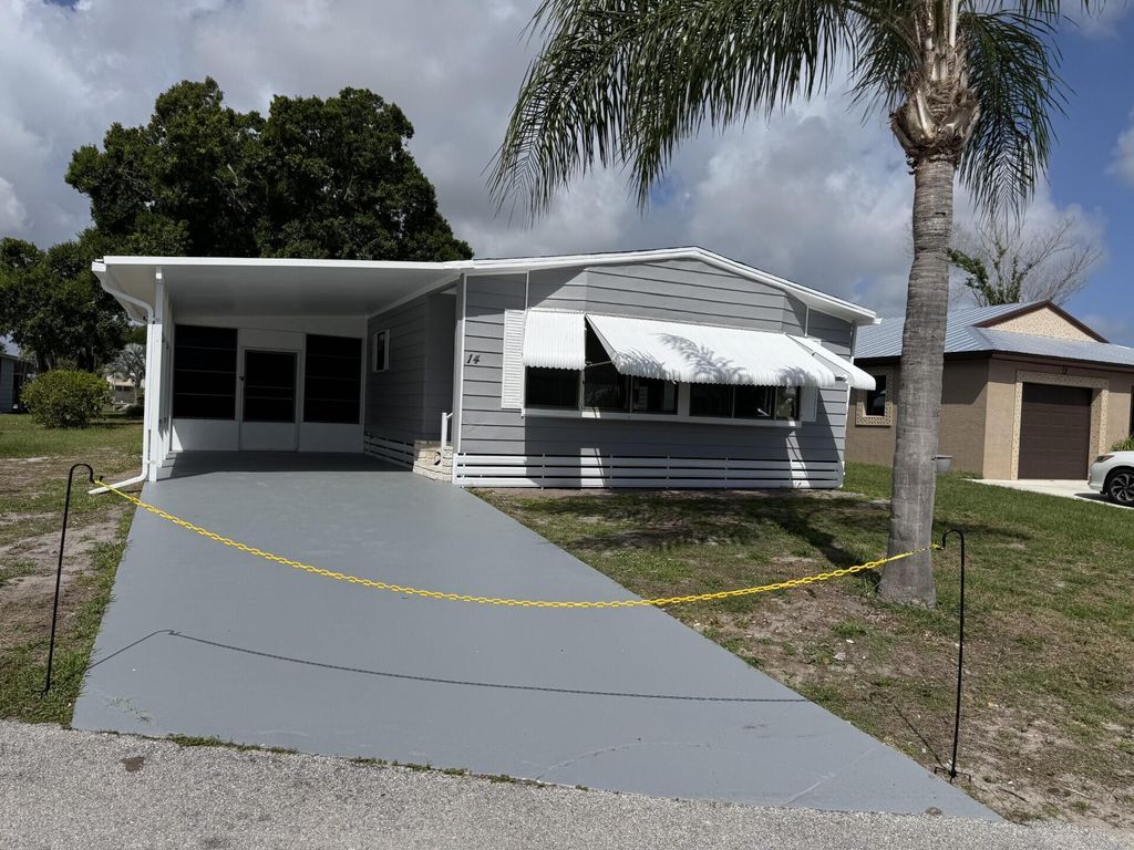 Photo of 14 San Roberto, Fort Pierce, FL 34951 (MLS # R11149309)