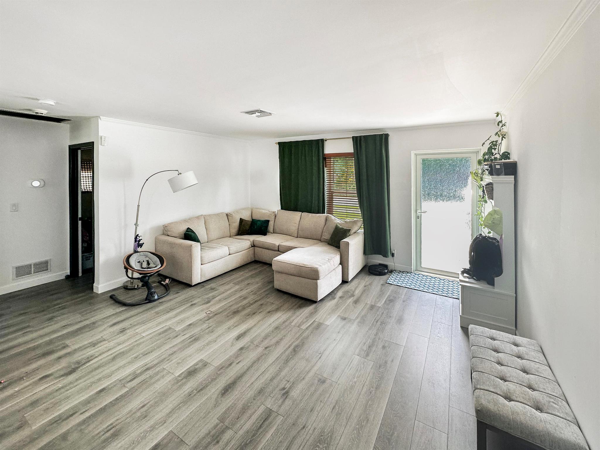 BROADVIEW COUNTRY CLUB ES - Residential