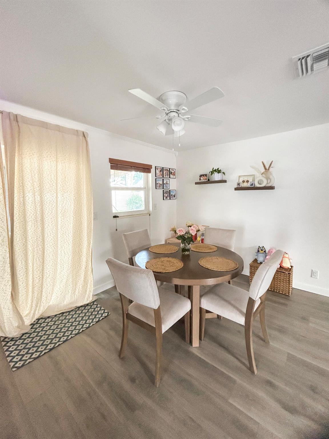 BROADVIEW COUNTRY CLUB ES - Residential