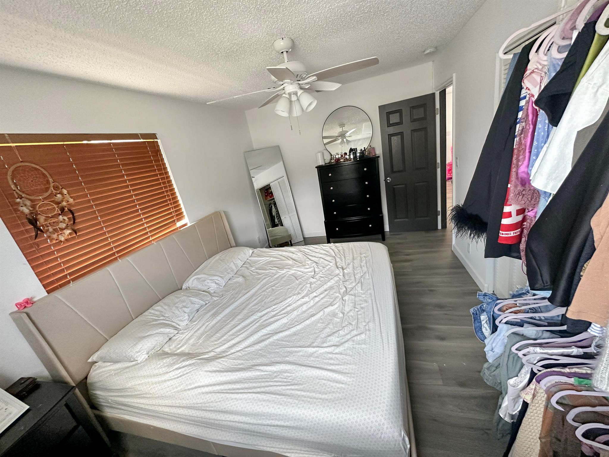 BROADVIEW COUNTRY CLUB ES - Residential