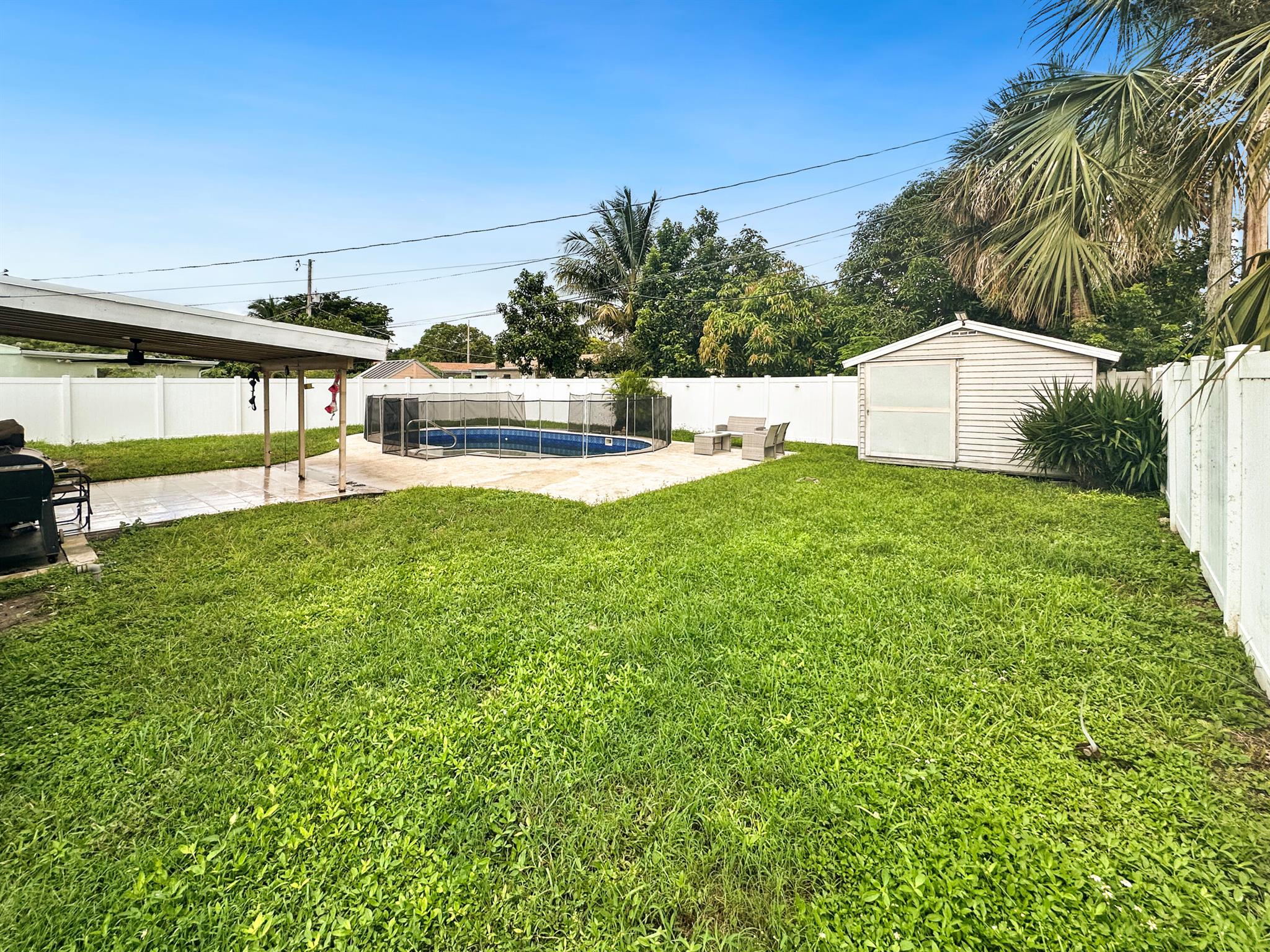 BROADVIEW COUNTRY CLUB ES - Residential