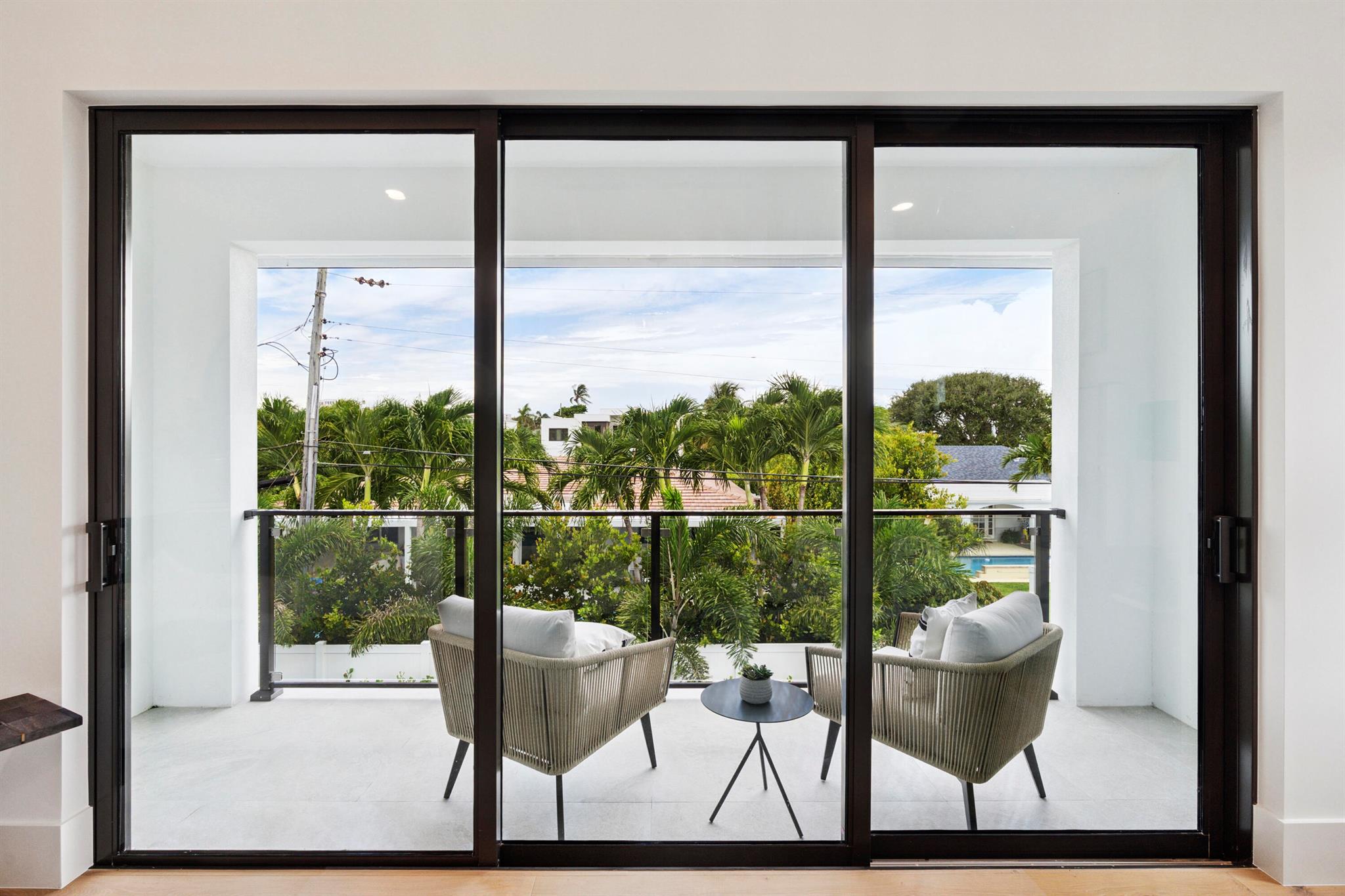 ELLAMAR - Residential