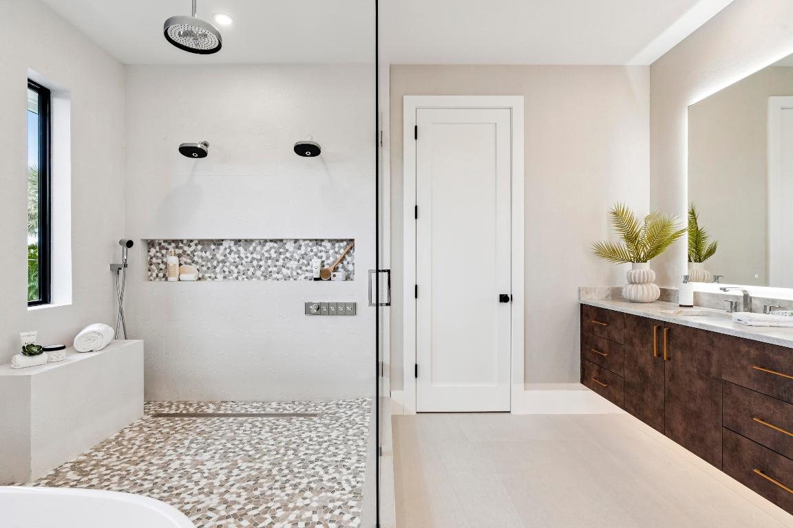 ELLAMAR - Residential