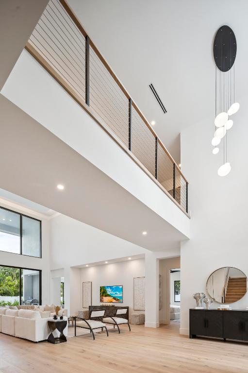 ELLAMAR - Residential