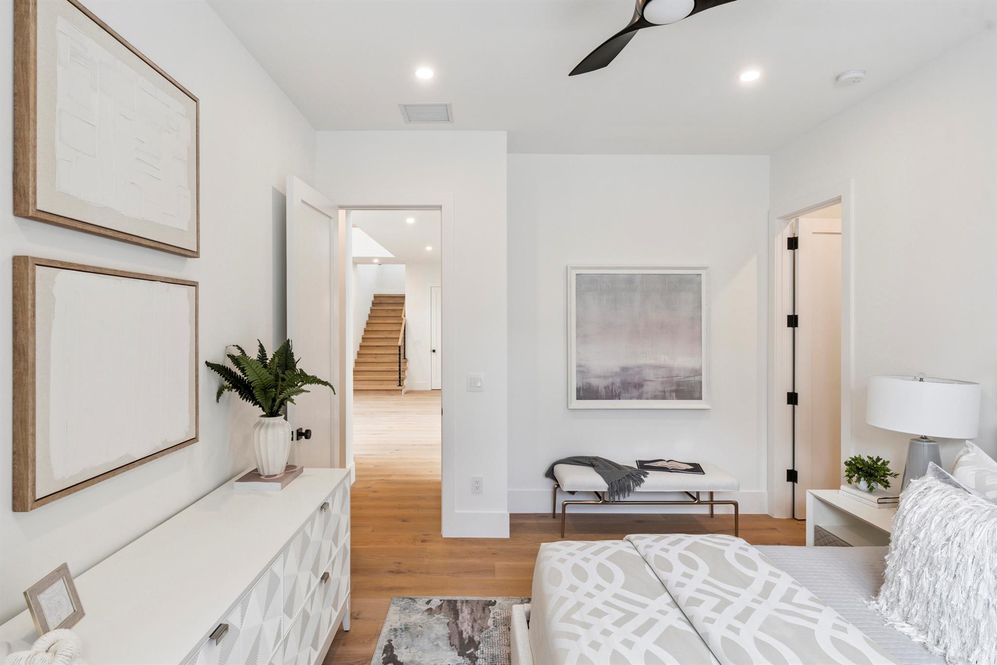 ELLAMAR - Residential