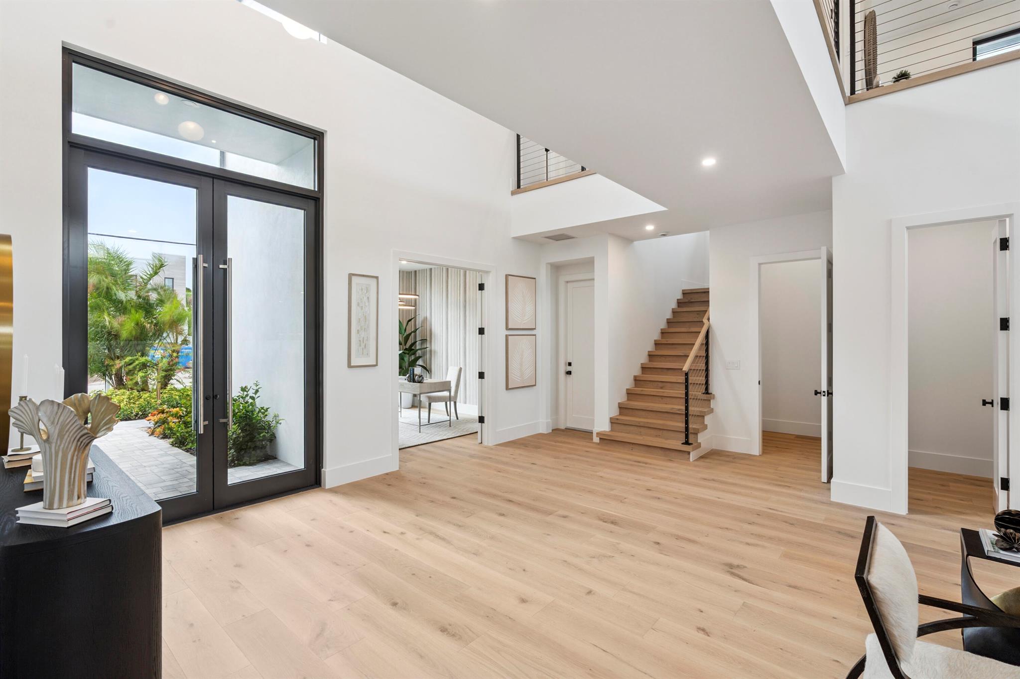 ELLAMAR - Residential