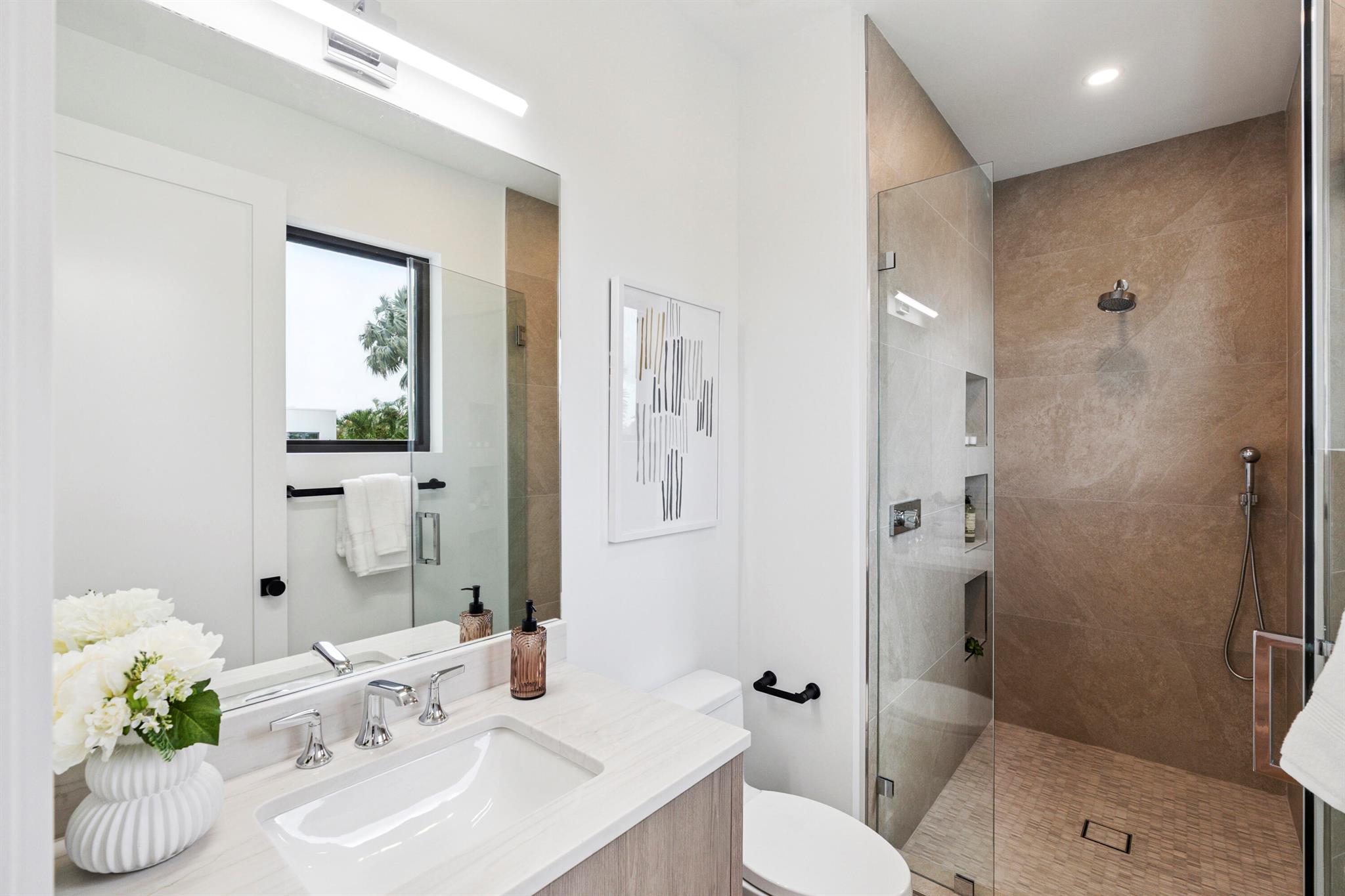 ELLAMAR - Residential