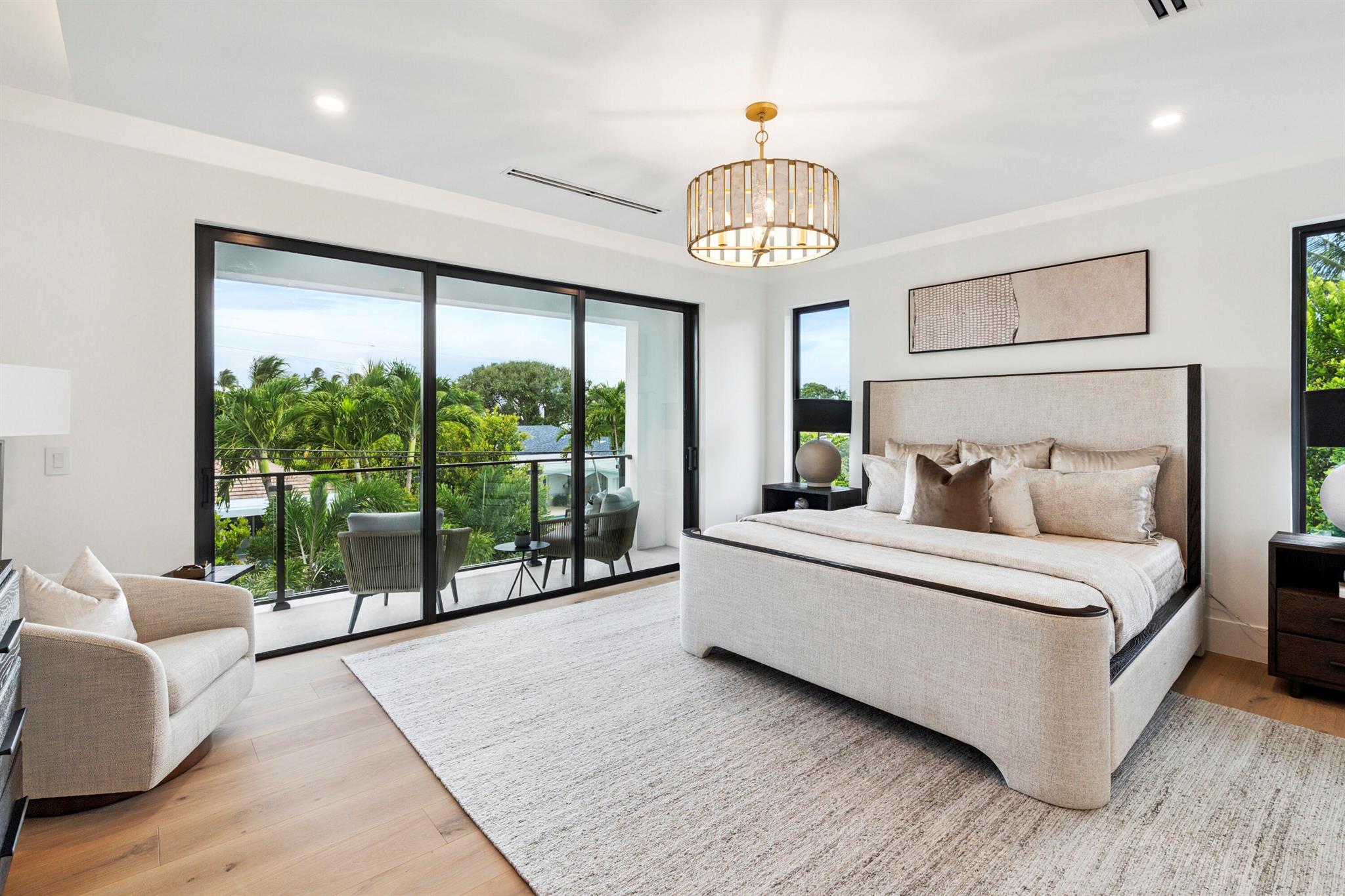 ELLAMAR - Residential