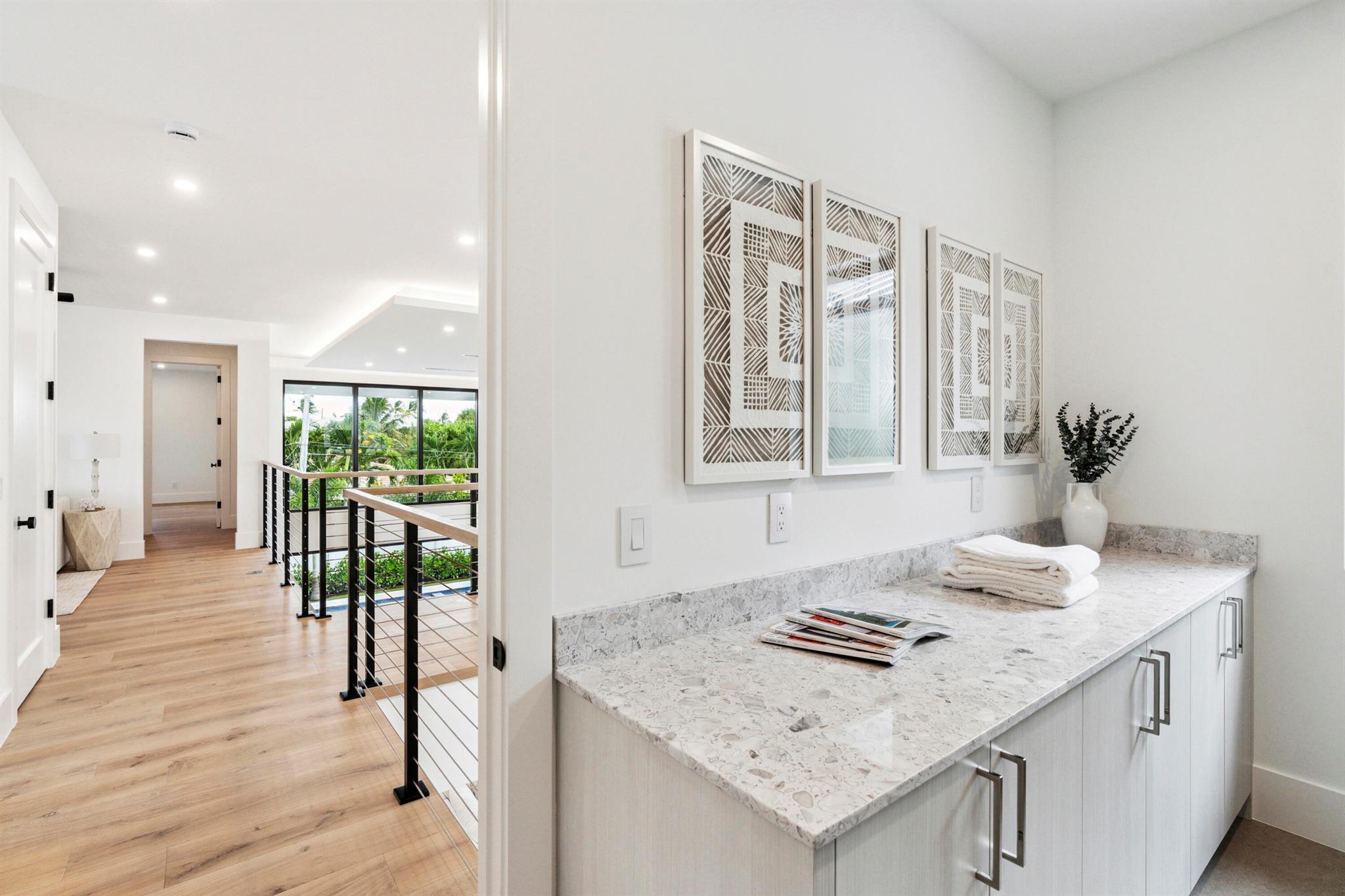 ELLAMAR - Residential