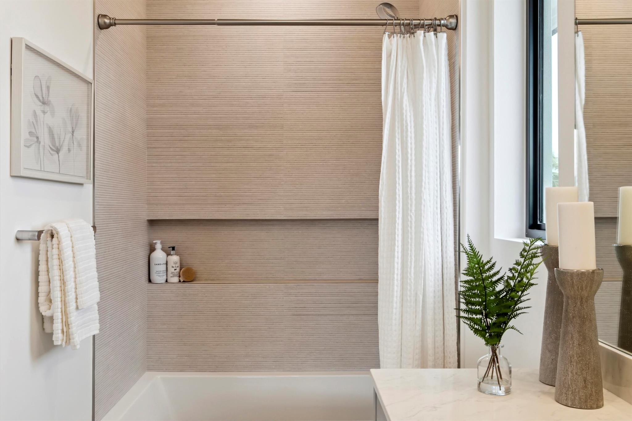 ELLAMAR - Residential