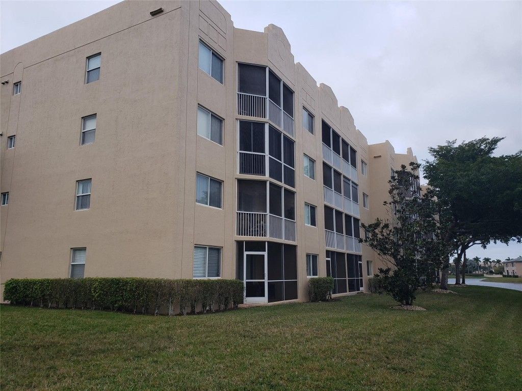 Photo of 7751 Southampton Terrace #H 309, Tamarac, FL 33321 (MLS # F10489918)