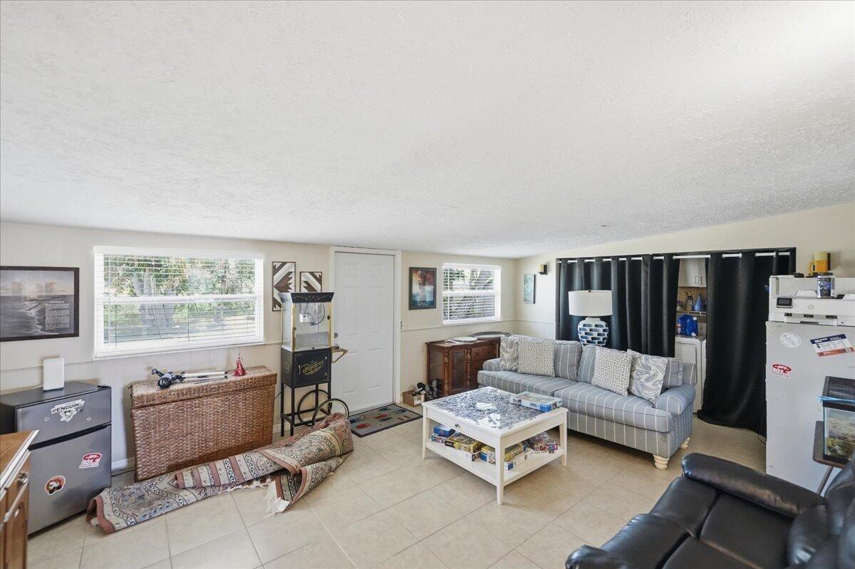 PORT ST LUCIE SECTION 3 - Residential