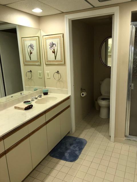 GOLF VILLAS - Residential