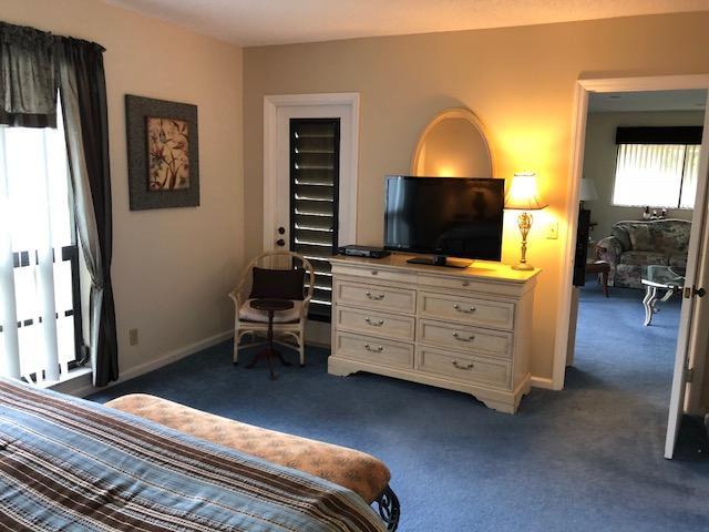 GOLF VILLAS - Residential