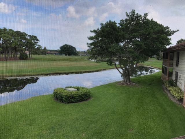 GOLF VILLAS - Residential