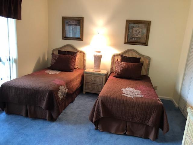 GOLF VILLAS - Residential