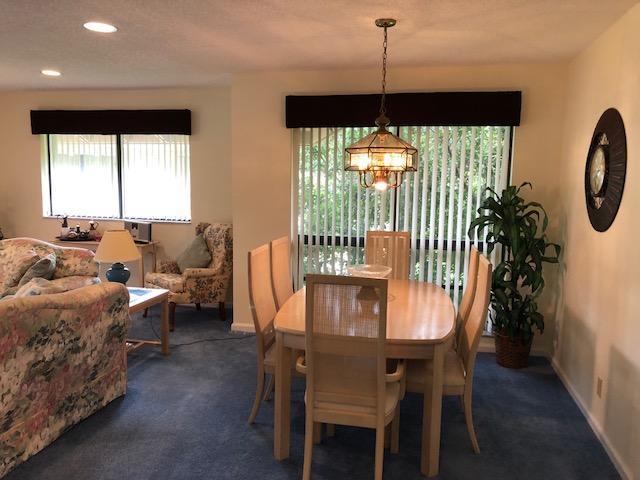 GOLF VILLAS - Residential