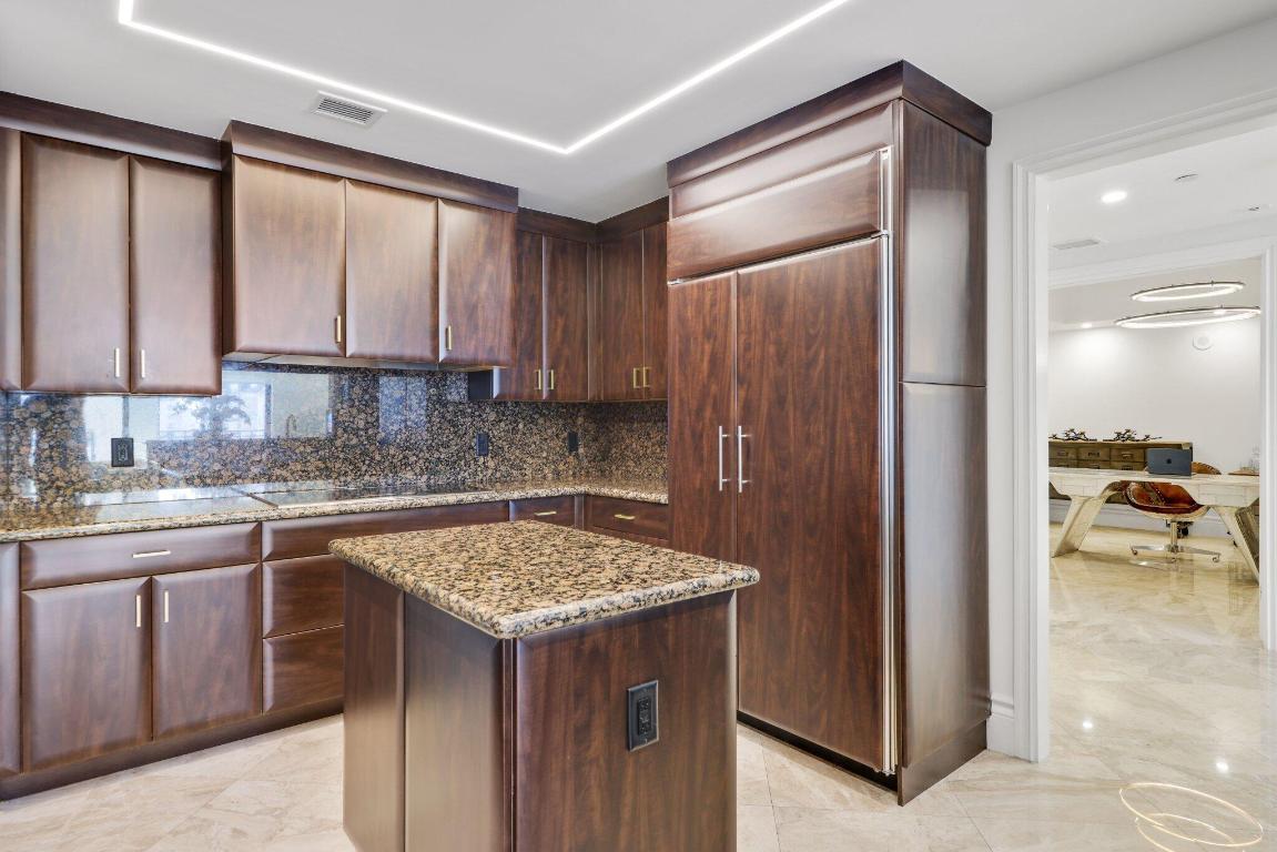 200 EAST - Residential Lease