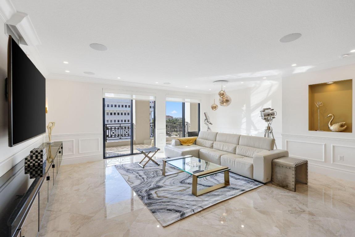 200 EAST - Residential Lease