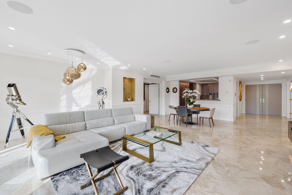 Photo of 200 E Palmetto Park Road #811, Boca Raton, FL 33432 (MLS # R11150993)