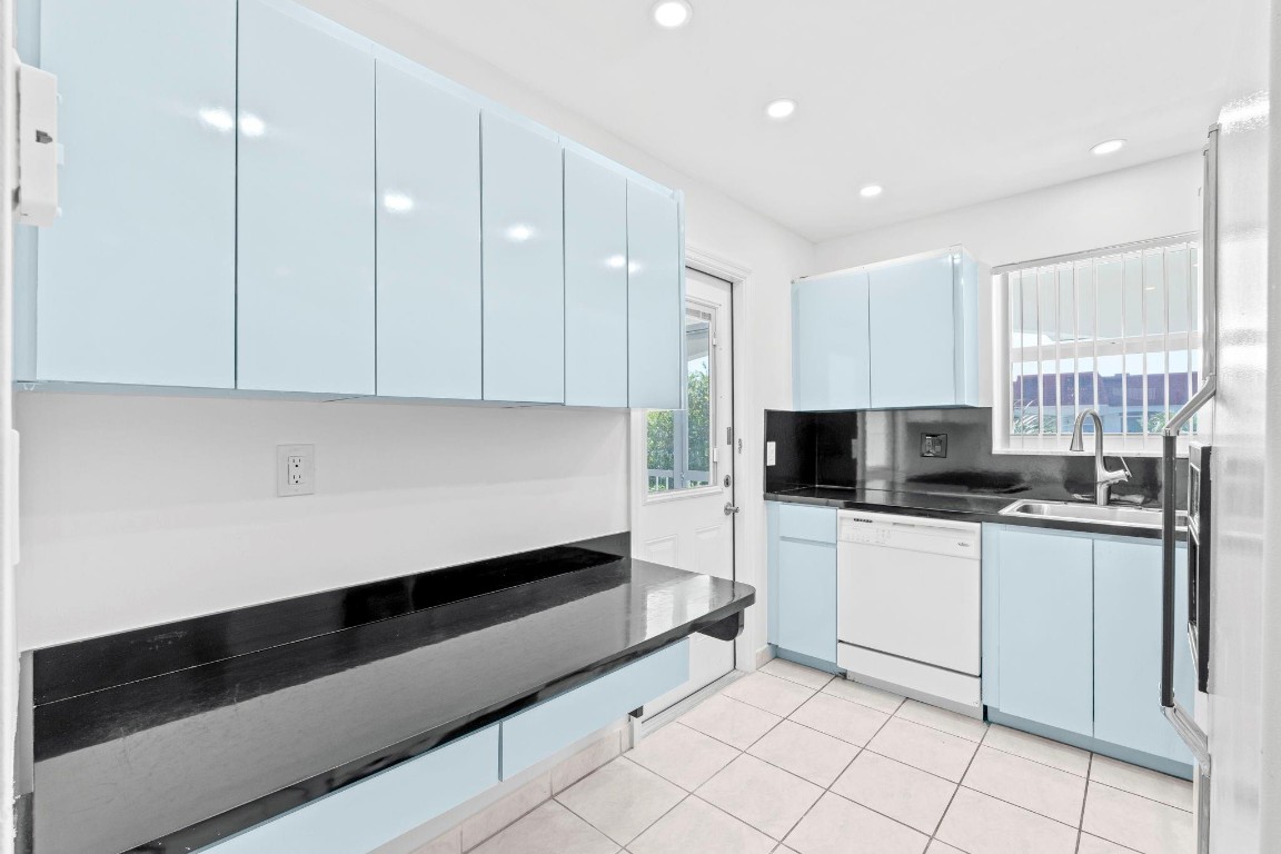 PARADISE VILLAS - Residential