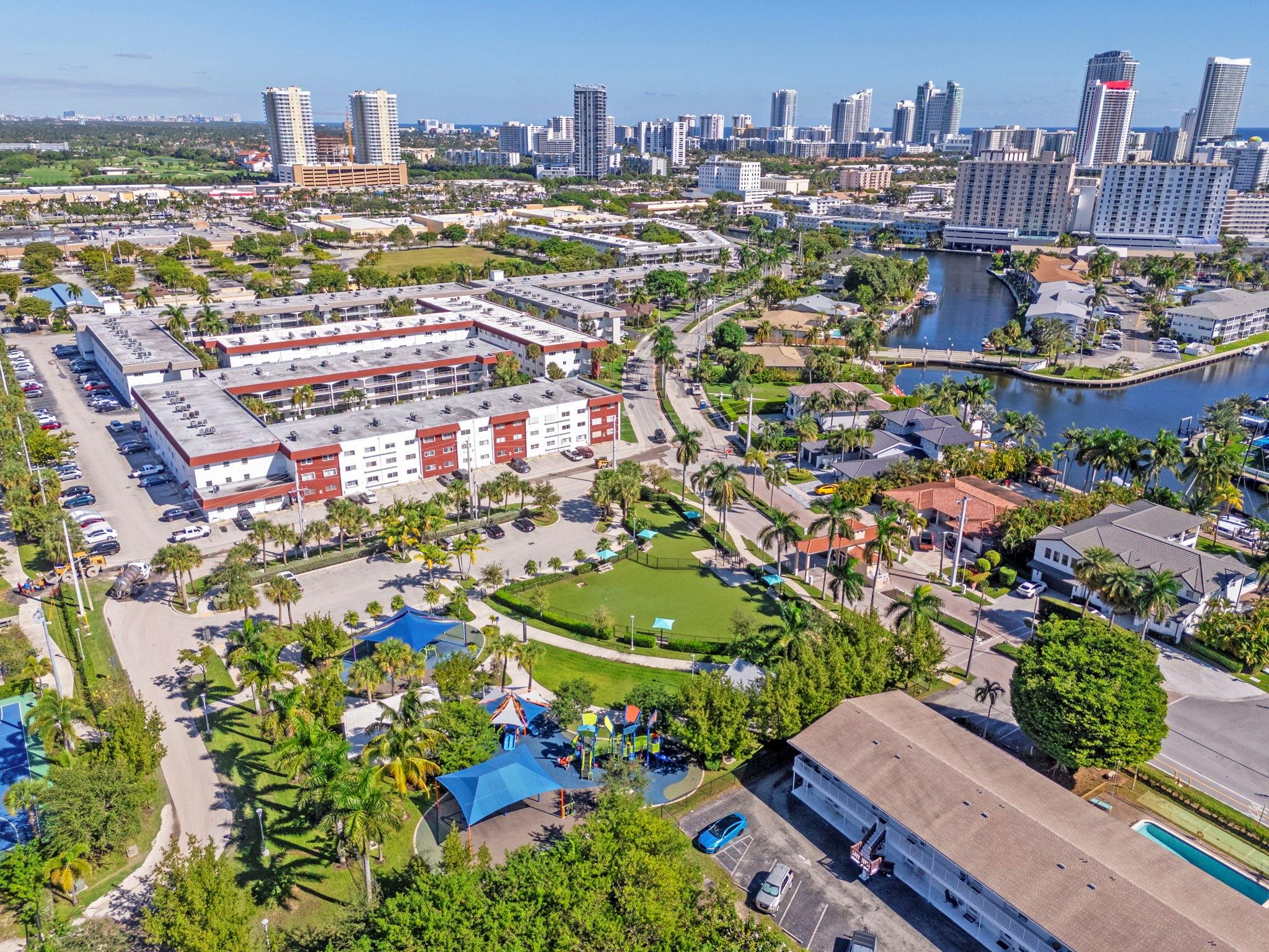 PARADISE VILLAS - Residential