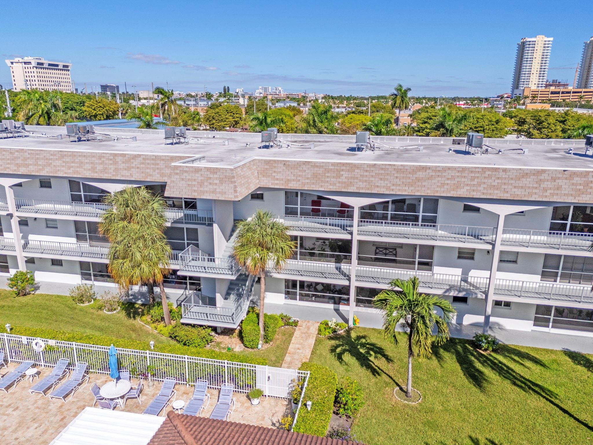 PARADISE VILLAS - Residential