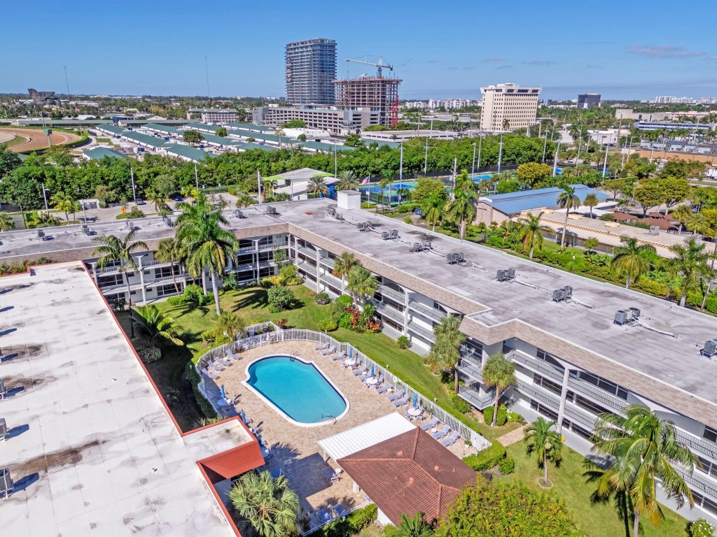 PARADISE VILLAS - Residential