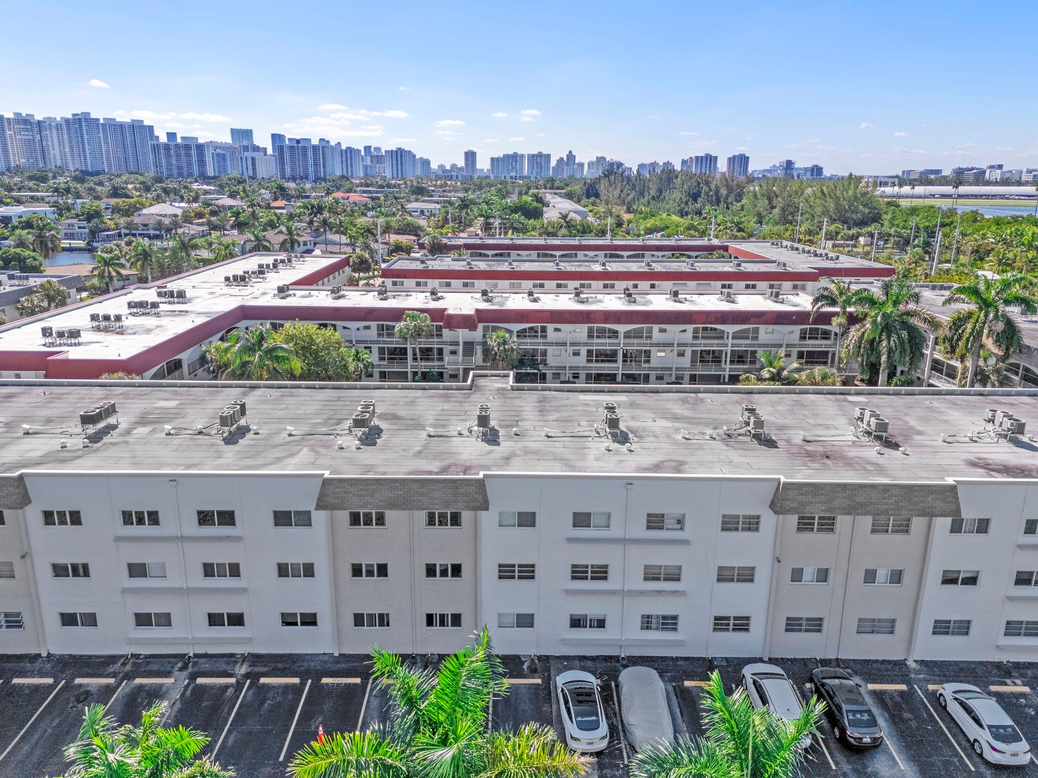 PARADISE VILLAS - Residential