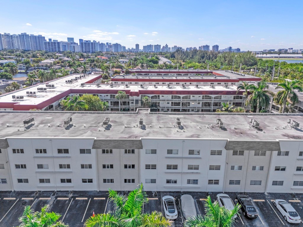 PARADISE VILLAS - Residential