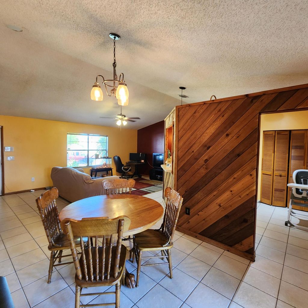 Photo of 202 SW Amesbury Avenue, Port Saint Lucie, FL 34953 (MLS # R10981552)