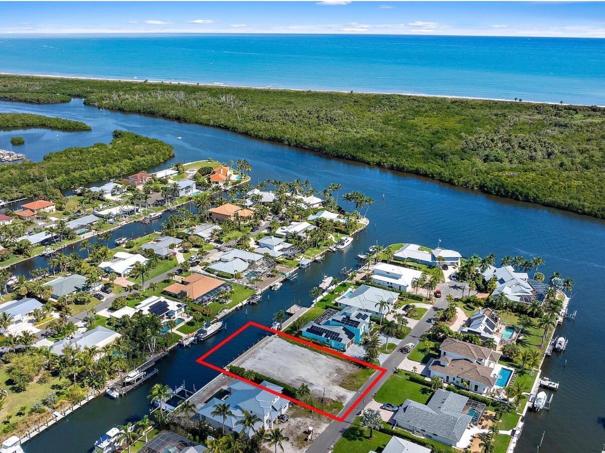 8531 SE Driftwood Street