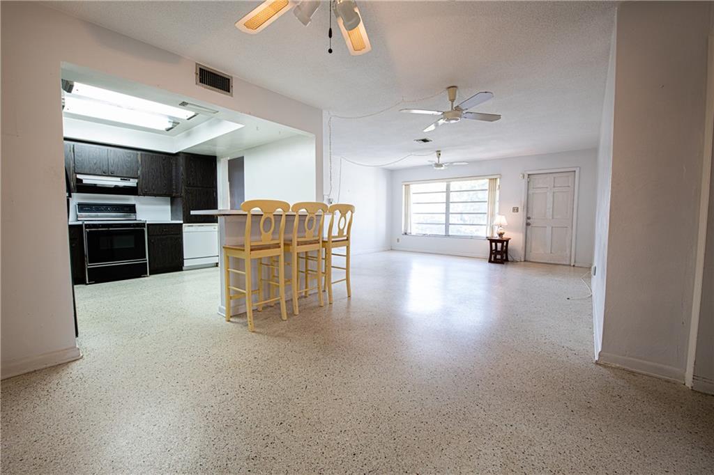 Sunrise Golf Village Sec - Residential