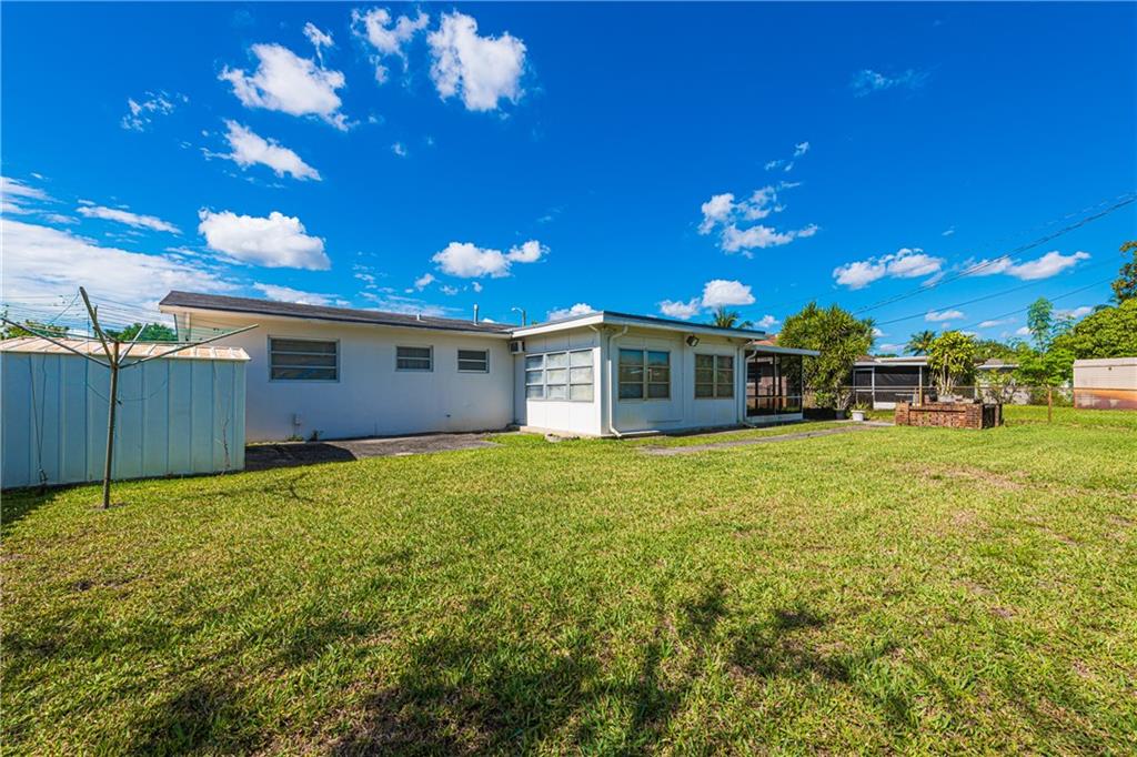 Sunrise Golf Village Sec - Residential