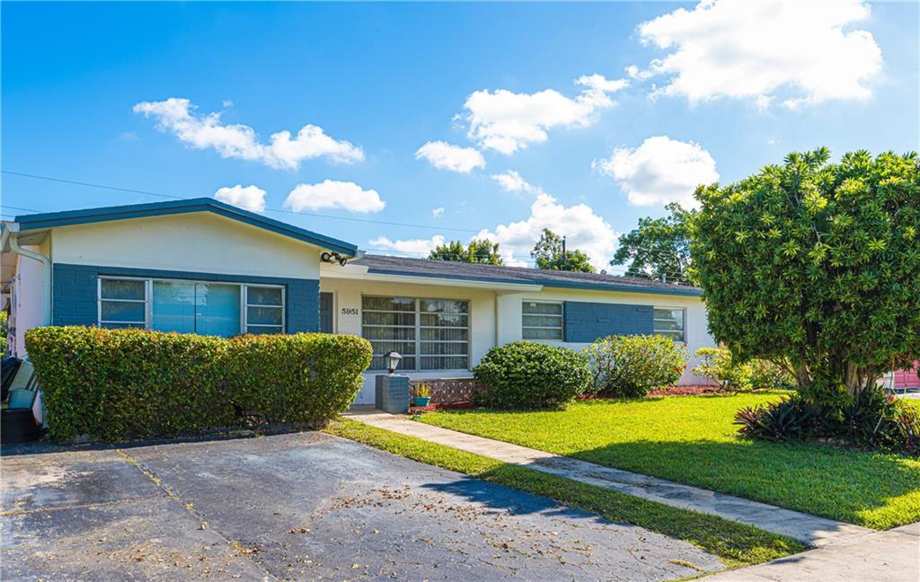 Sunrise Golf Village Sec - Residential