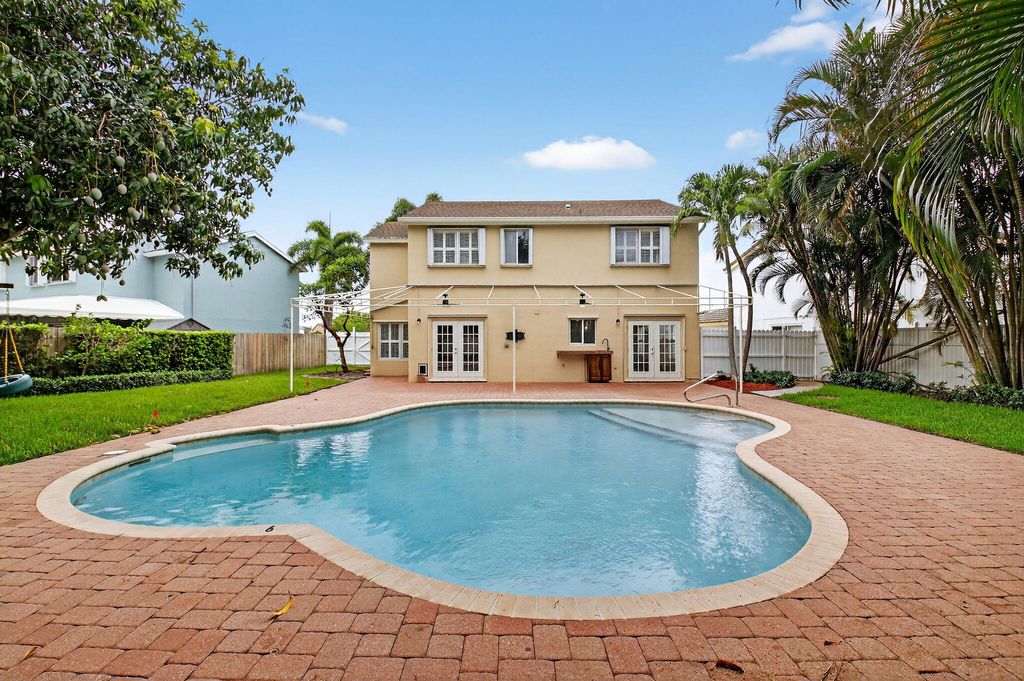 Photo of 6903 Beacon Hollow Turn, Boynton Beach, FL 33437 (MLS # R11094339)