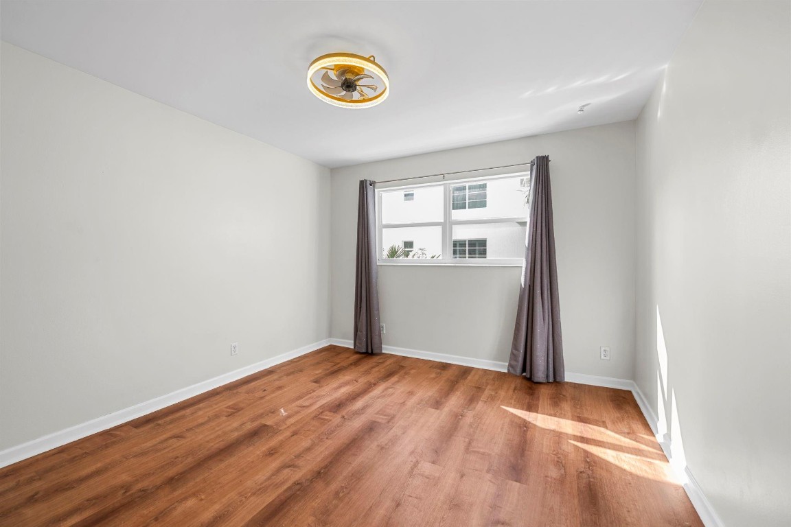 Harbor's Edge - Residential