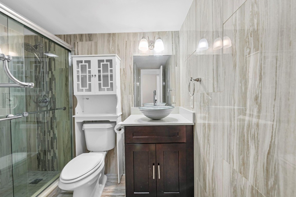 Harbor's Edge - Residential