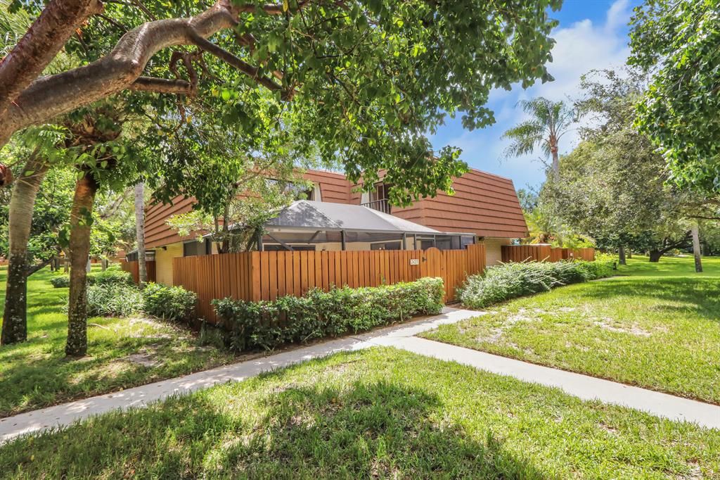 Photo of 2425 24th Court, Jupiter, FL 33477 (MLS # R10889597)