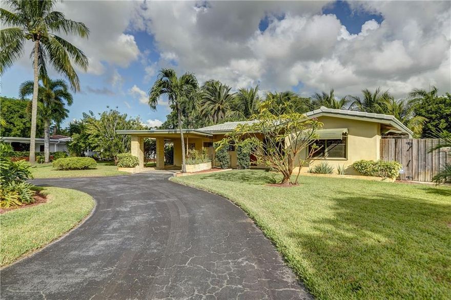 Exquisite East of I95 Oakland Park Pool Home. Cement Tile Roof, Upgraded Underground Electric, New Flat Roof, Air Conditioner under 4 years, Salt Water Pool and Pavers installed 2015, Fenced Yard, Huge Front Yard with Circular Driveway, Over size lot with room to park your boat or RV on pavers. Perfect for a Short Term Rentals. NW 33rd street is one of the most serene streets in the area. Under 5 miles to the Beach, 1.5 miles to Downtown Wilton Manors Entertainment District.