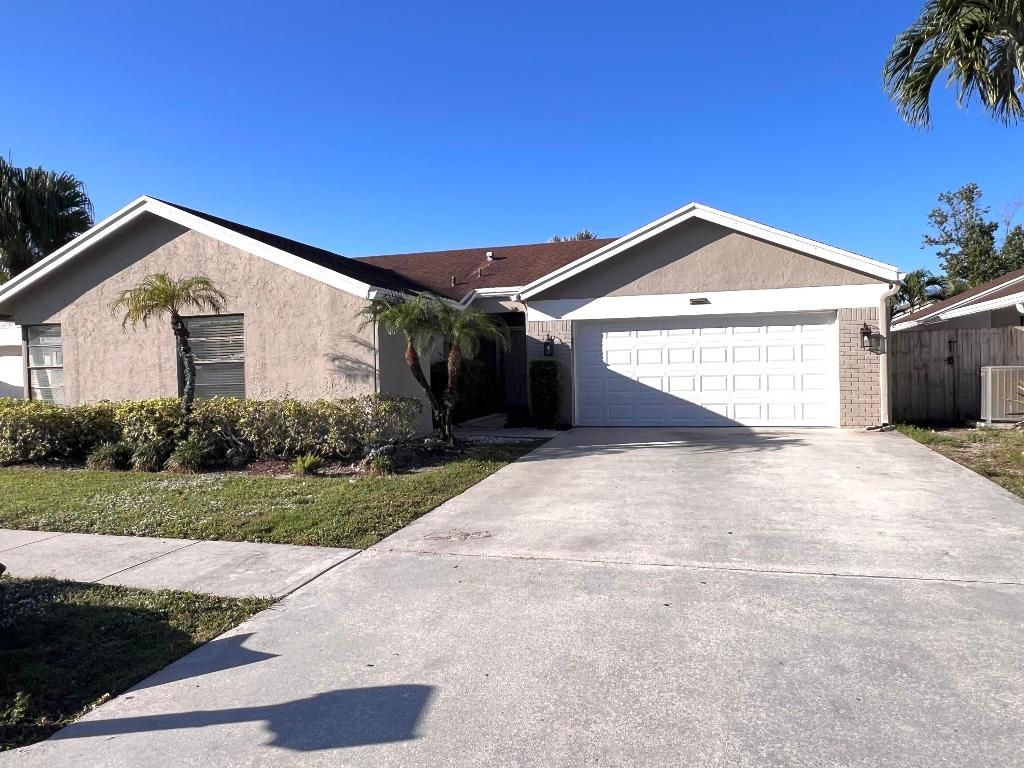 Photo of 21013 Country Creek Drive, Boca Raton, FL 33428 (MLS # R11145700)