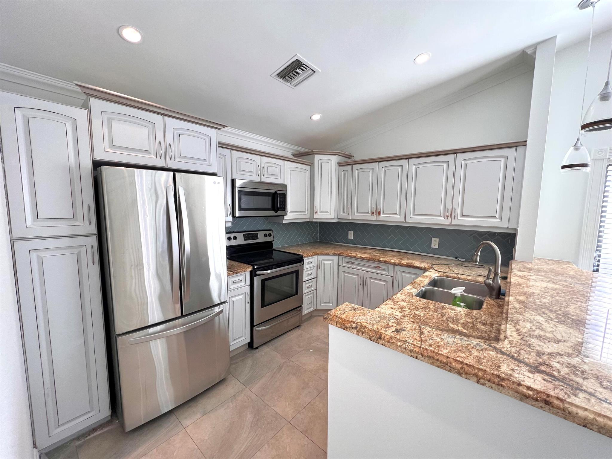 COUNTRY LANDING SEC 3 - Residential