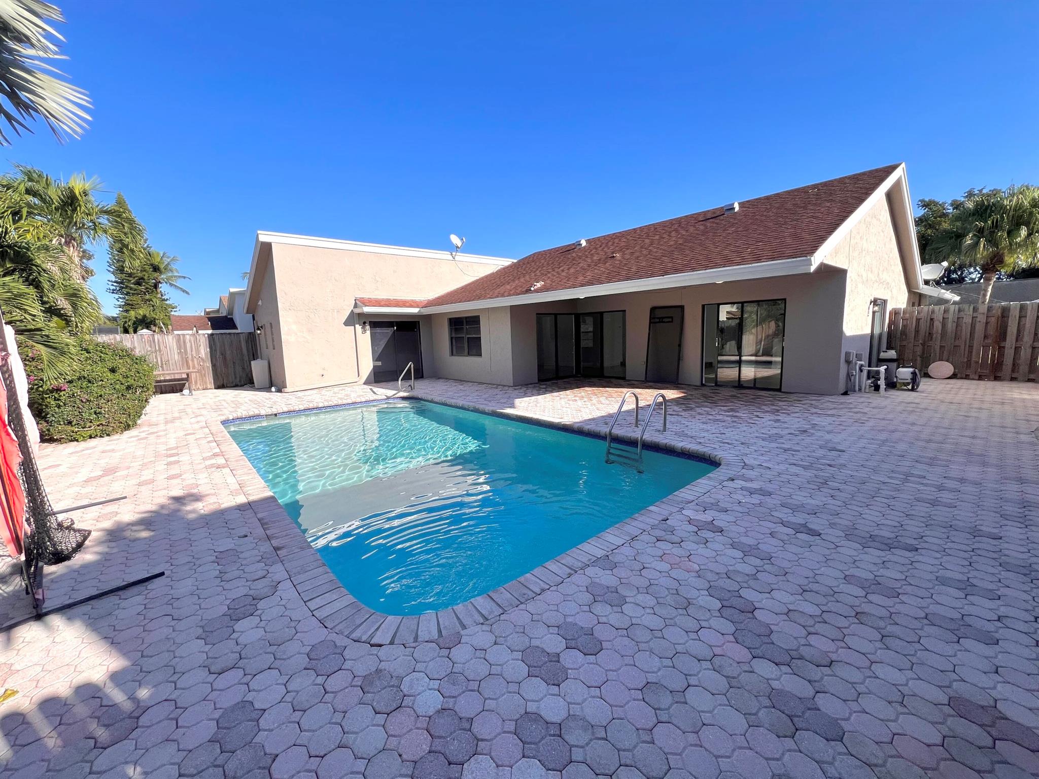 COUNTRY LANDING SEC 3 - Residential