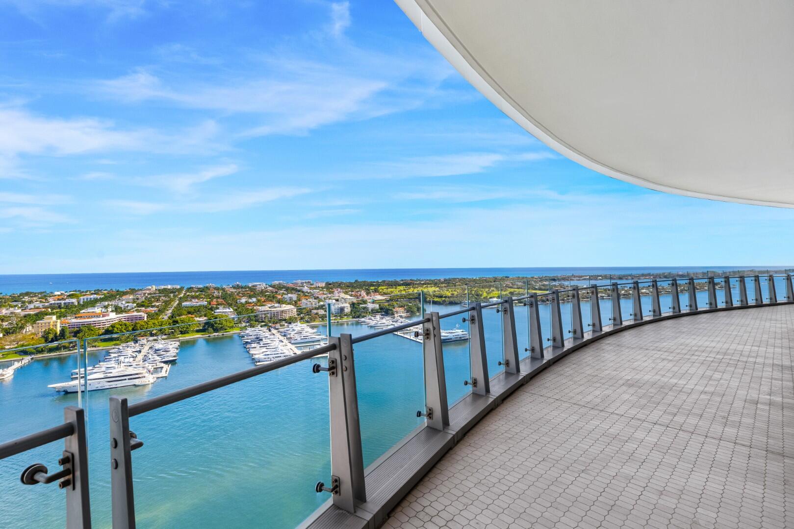 BRISTOL CONDO - Residential