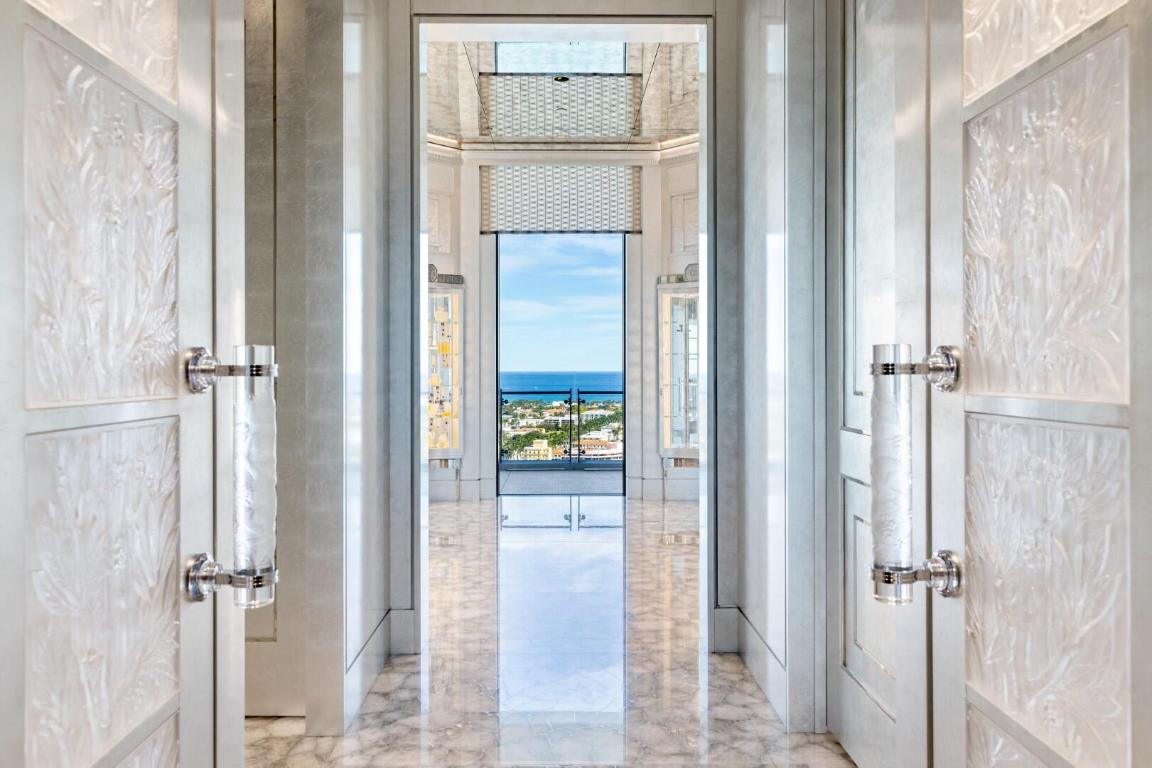 BRISTOL CONDO - Residential