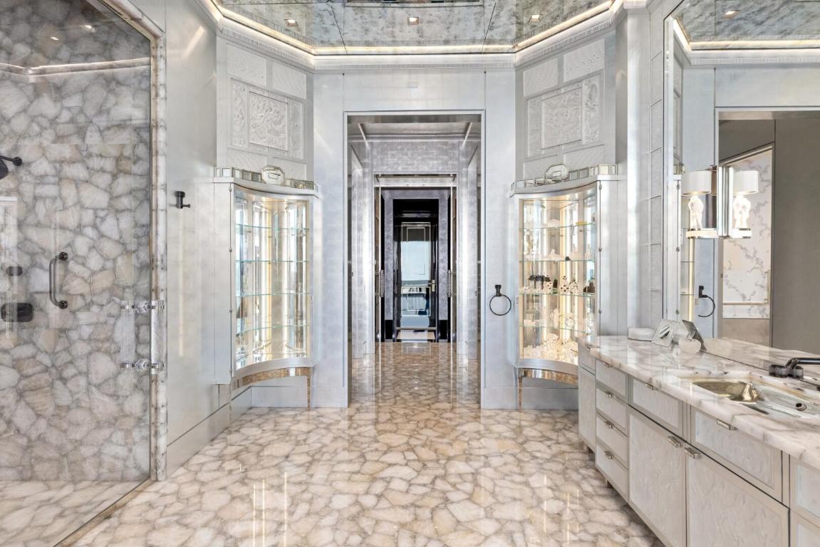 BRISTOL CONDO - Residential