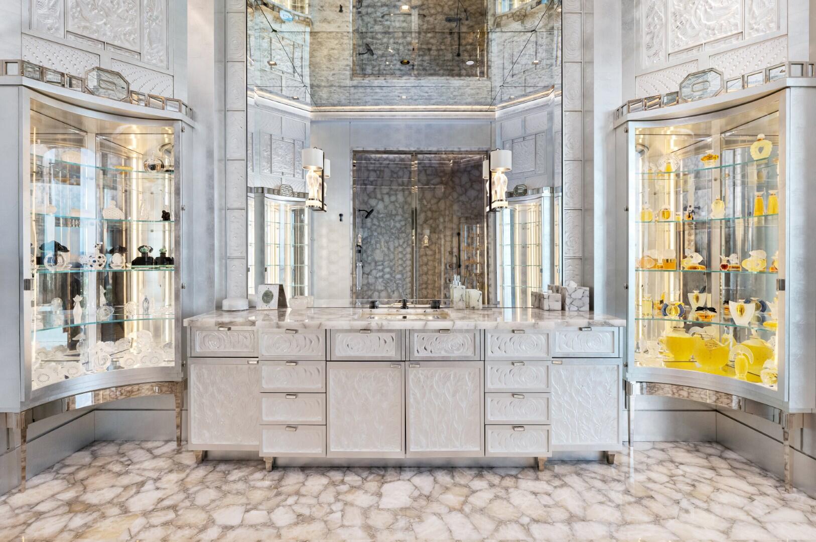 BRISTOL CONDO - Residential