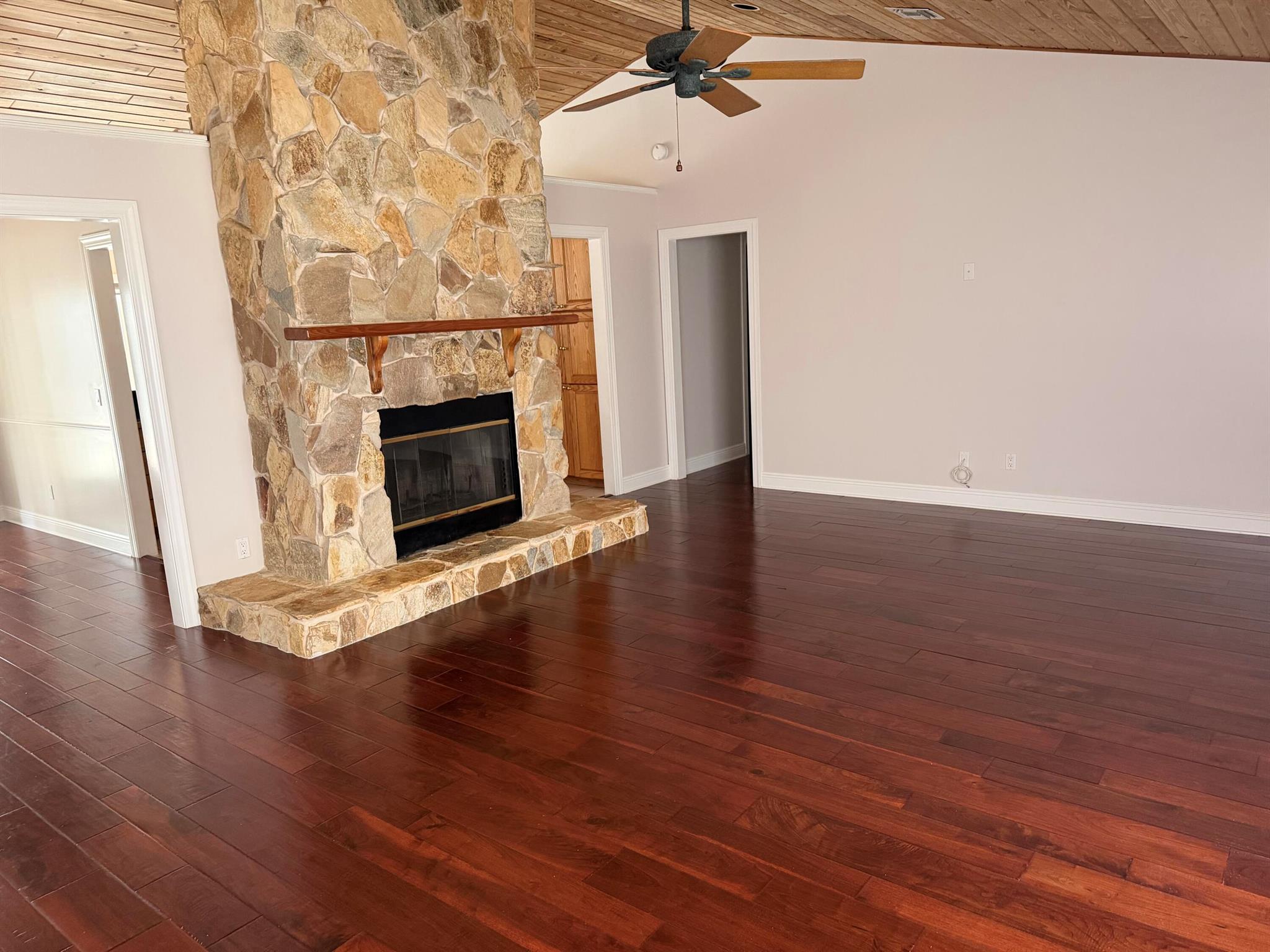 MEADOWWOOD - Residential Lease