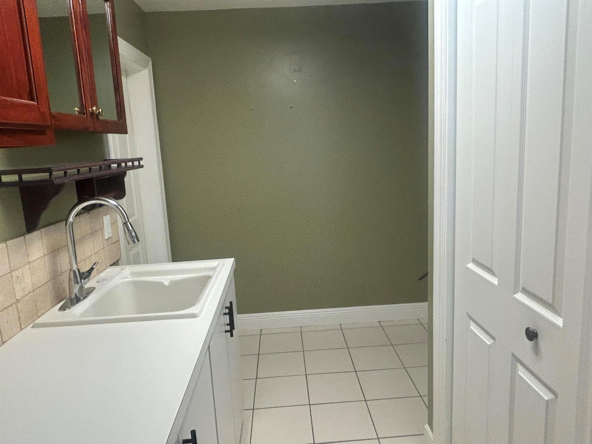 MEADOWWOOD - Residential Lease