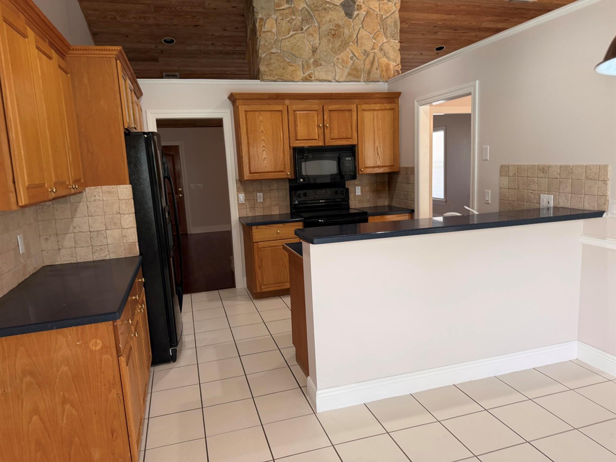 MEADOWWOOD - Residential Lease